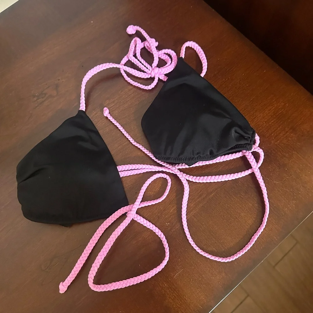Victoria’s Secret bikini top